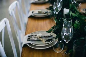 Summergrove-tables-&-chairs-closeup